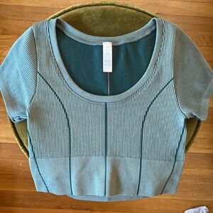 Offline by Aerie Crop Tops- size M